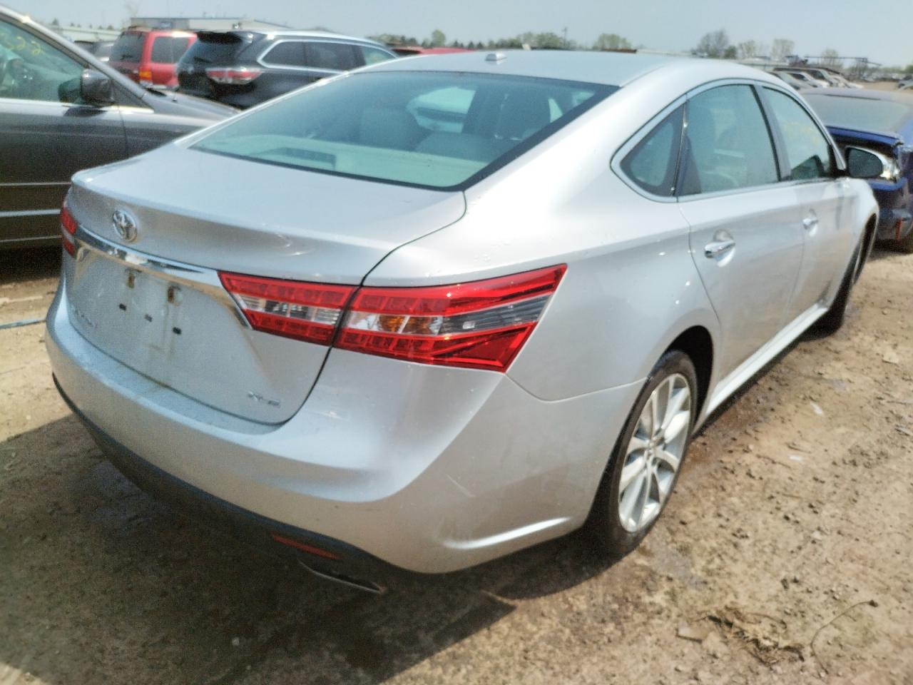 Photo 4 from auction – 2014 TOYOTA AVALON BAS with VIN 4T1BK1EB9EU089565