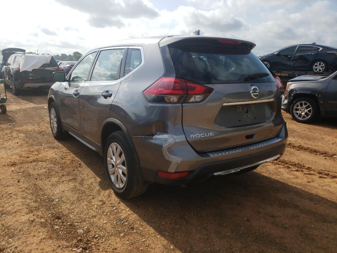 Photo 3 from auction – 2018 NISSAN ROGUE S with VIN KNMAT2MT6JP557547