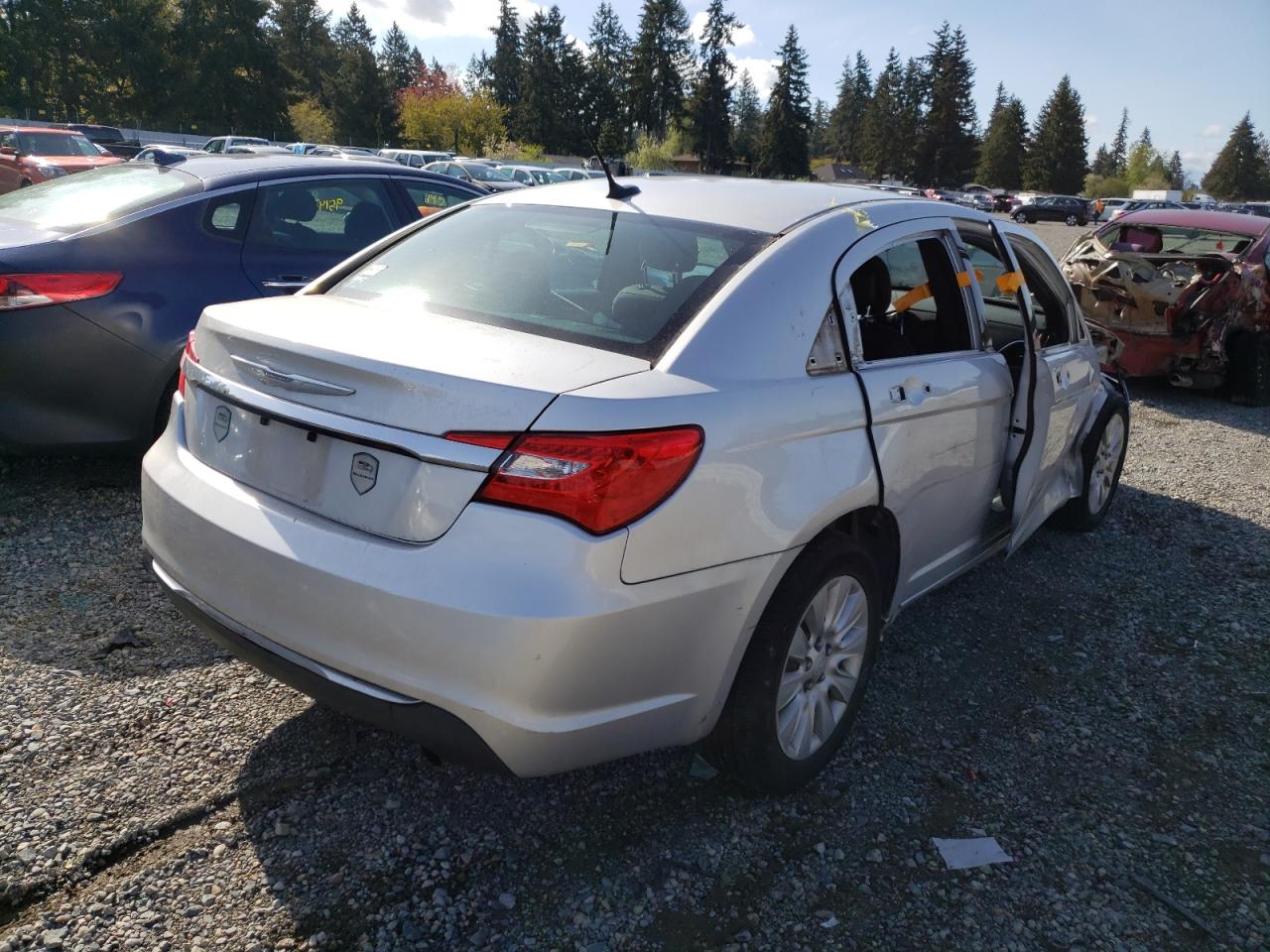 Photo 4 from auction – 2012 CHRYSLER 200 LX with VIN 1C3CCBAB7CN261766