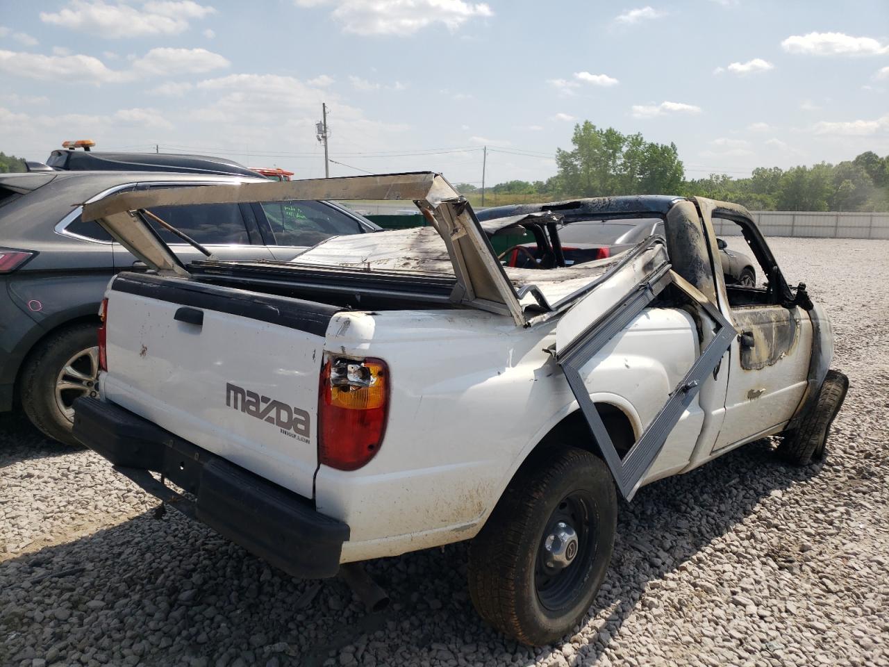 Photo 4 from auction – 2001 MAZDA B2500 with VIN 4F4YR12C51TM12816