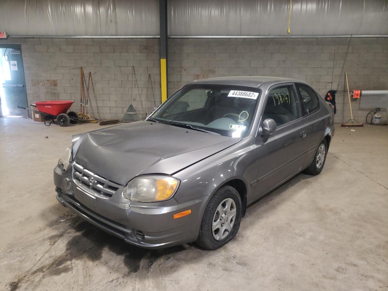 Photo 2 from auction – 2003 HYUNDAI ACCENT GL with VIN KMHCG35C83U259440