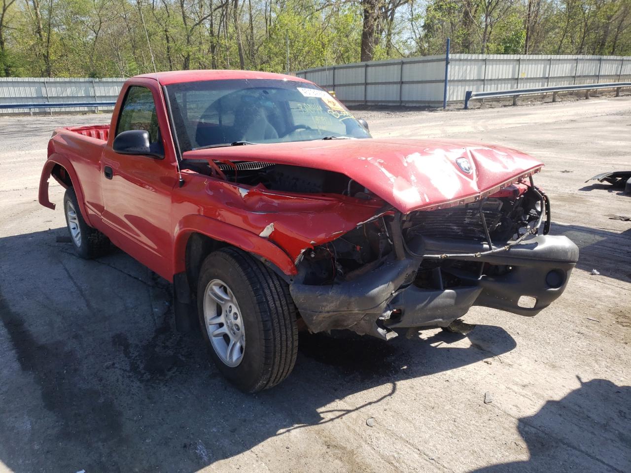 DODGE DAKOTA SXT 2004 with VIN 1D7FL16KX4S599084 - Photo from auction