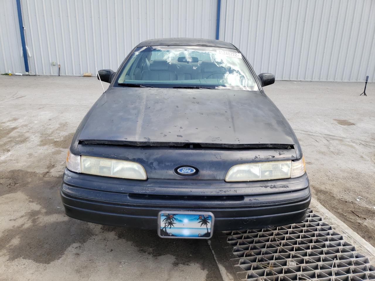 Photo 9 from auction – 1992 FORD CROWN VICT with VIN 2FACP74W1NX175923