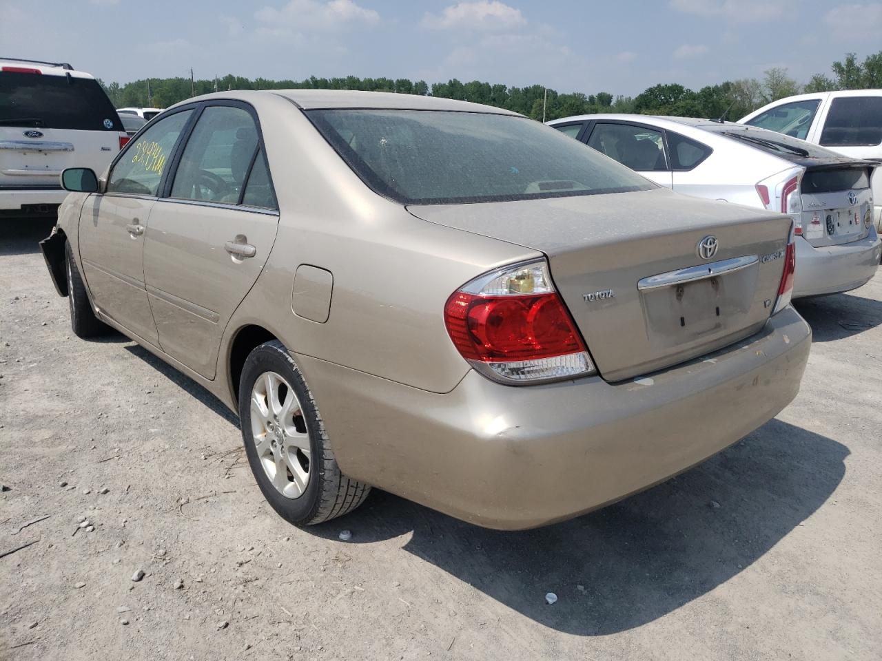 Photo 3 from auction – 2005 TOYOTA CAMRY LE with VIN 4T1BF32K85U610974