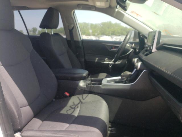 Photo 5 from auction – 2019 TOYOTA RAV4 XLE with VIN JTMP1RFV3KJ004866