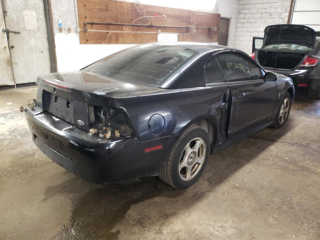 Photo 4 from auction – 2002 FORD MUSTANG with VIN 1FAFP40472F110856