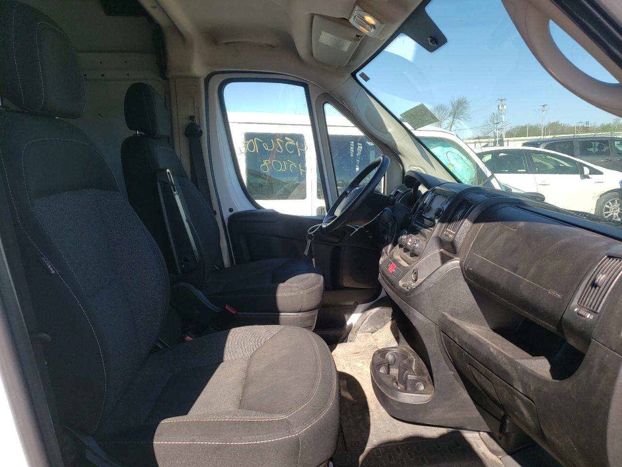 Photo 5 from auction – 2020 RAM PROMASTER with VIN 3C6TRVBG2LE103482