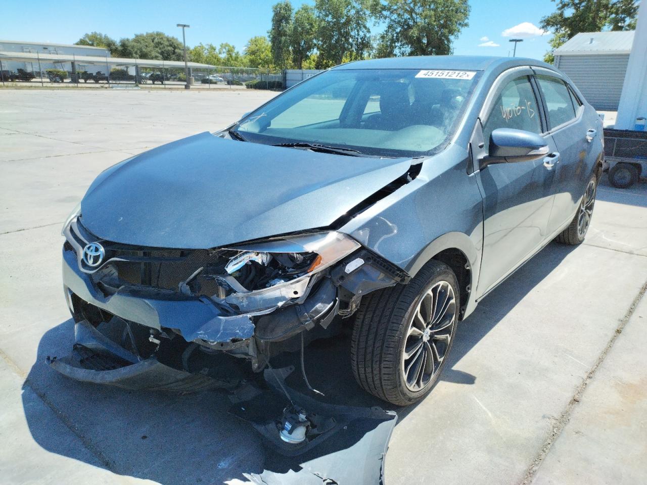 Photo 2 from auction – 2015 TOYOTA COROLLA L with VIN 2T1BURHE9FC393433
