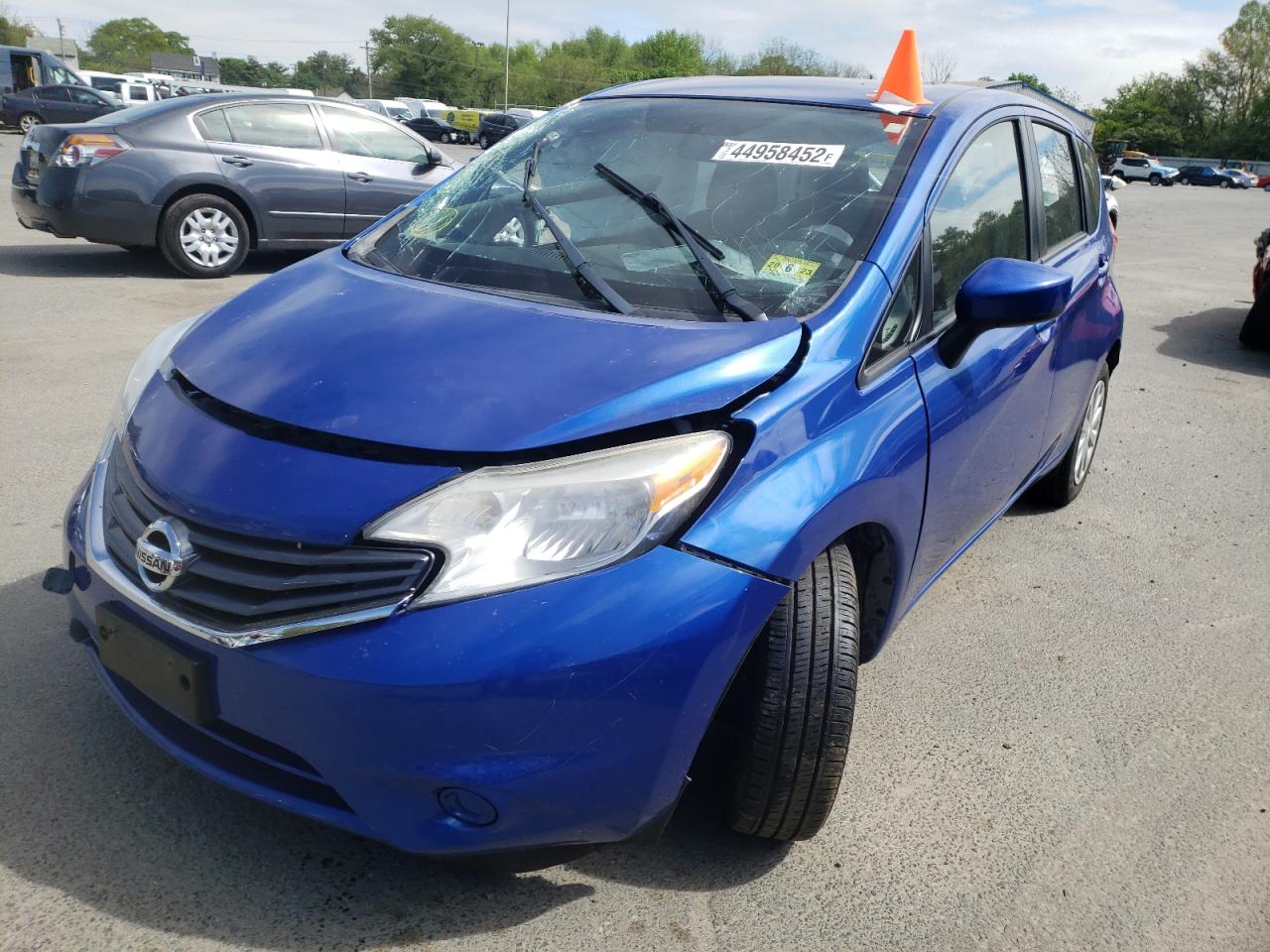 Photo 2 from auction – 2015 NISSAN VERSA NOTE with VIN 3N1CE2CP2FL378743