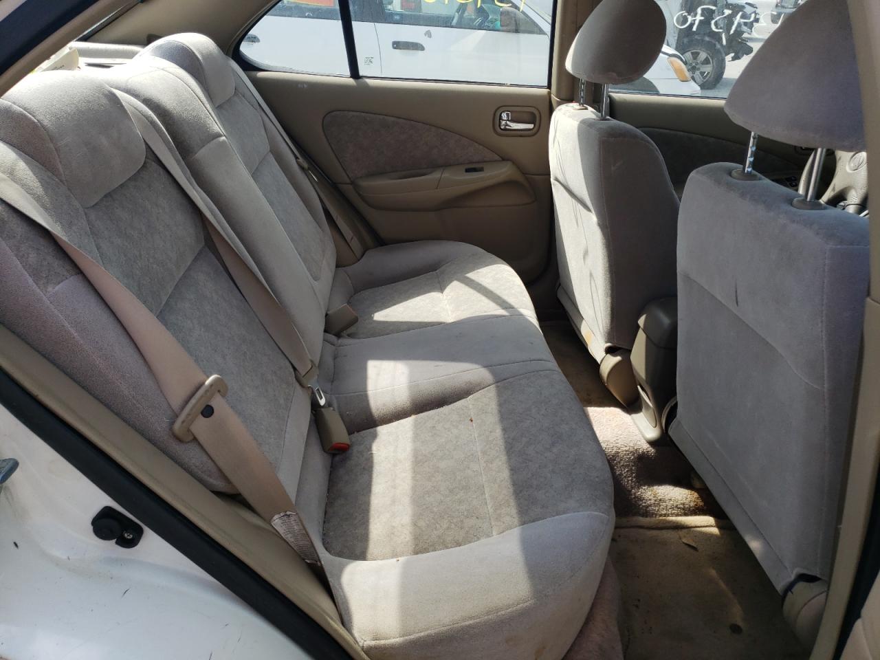 Photo 6 from auction – 2000 NISSAN SENTRA BAS with VIN 3N1CB51D0YL355855