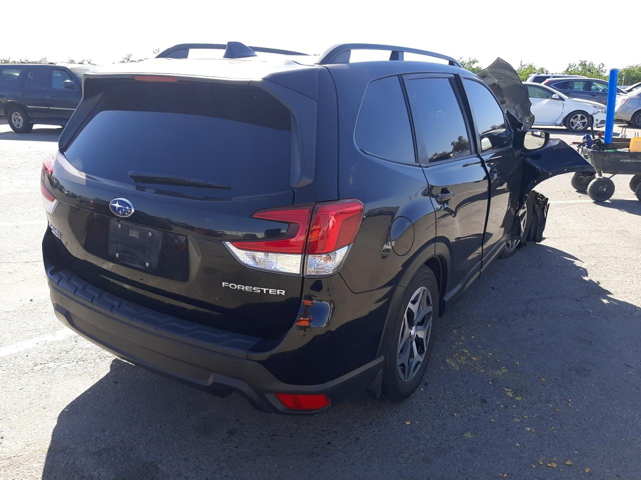 Photo 4 from auction – 2020 SUBARU FORESTER P with VIN JF2SKAGC2LH407236