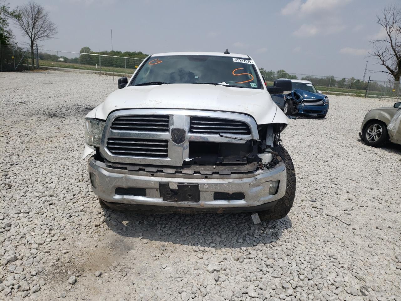 Photo 9 from auction – 2016 RAM 1500 SLT with VIN 3C6RR7LT1GG181697