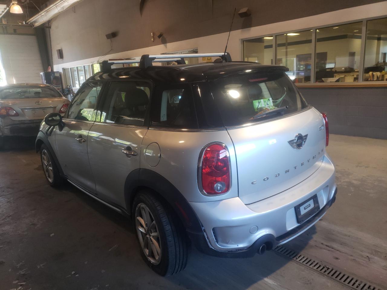 Photo 3 from auction – 2015 MINI COOPER S C with VIN WMWZC5C57FWP49027