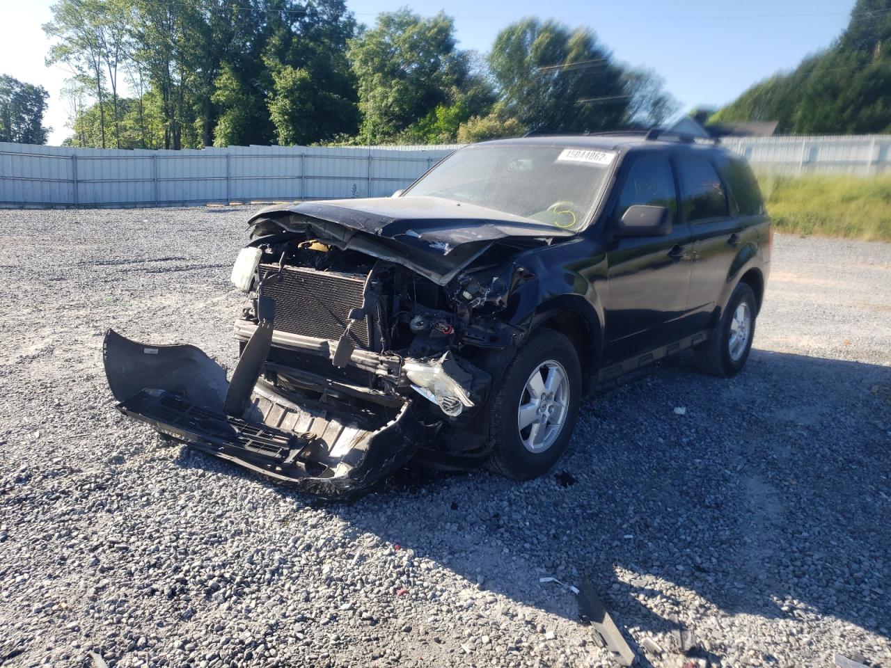 Photo 2 from auction – 2009 FORD ESCAPE XLS with VIN 1FMCU02729KD06089