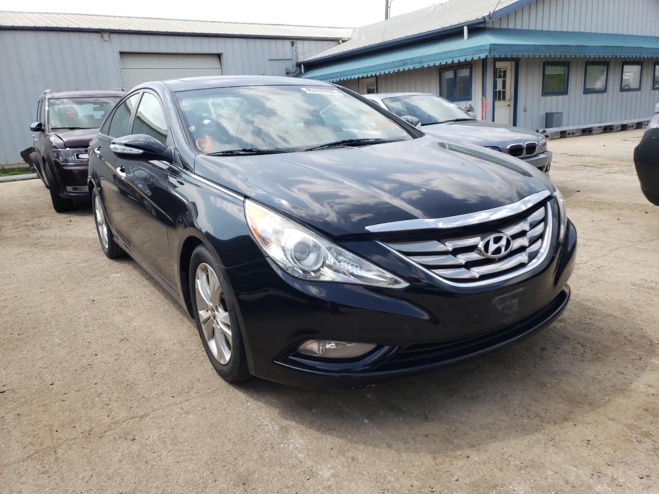 HYUNDAI SONATA SE 2011 with VIN 5NPEC4AC6BH033507 - Photo from auction