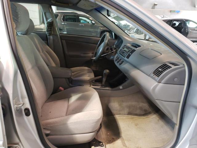 Photo 5 from auction – 2004 TOYOTA CAMRY LE with VIN 4T1BE32K34U333930