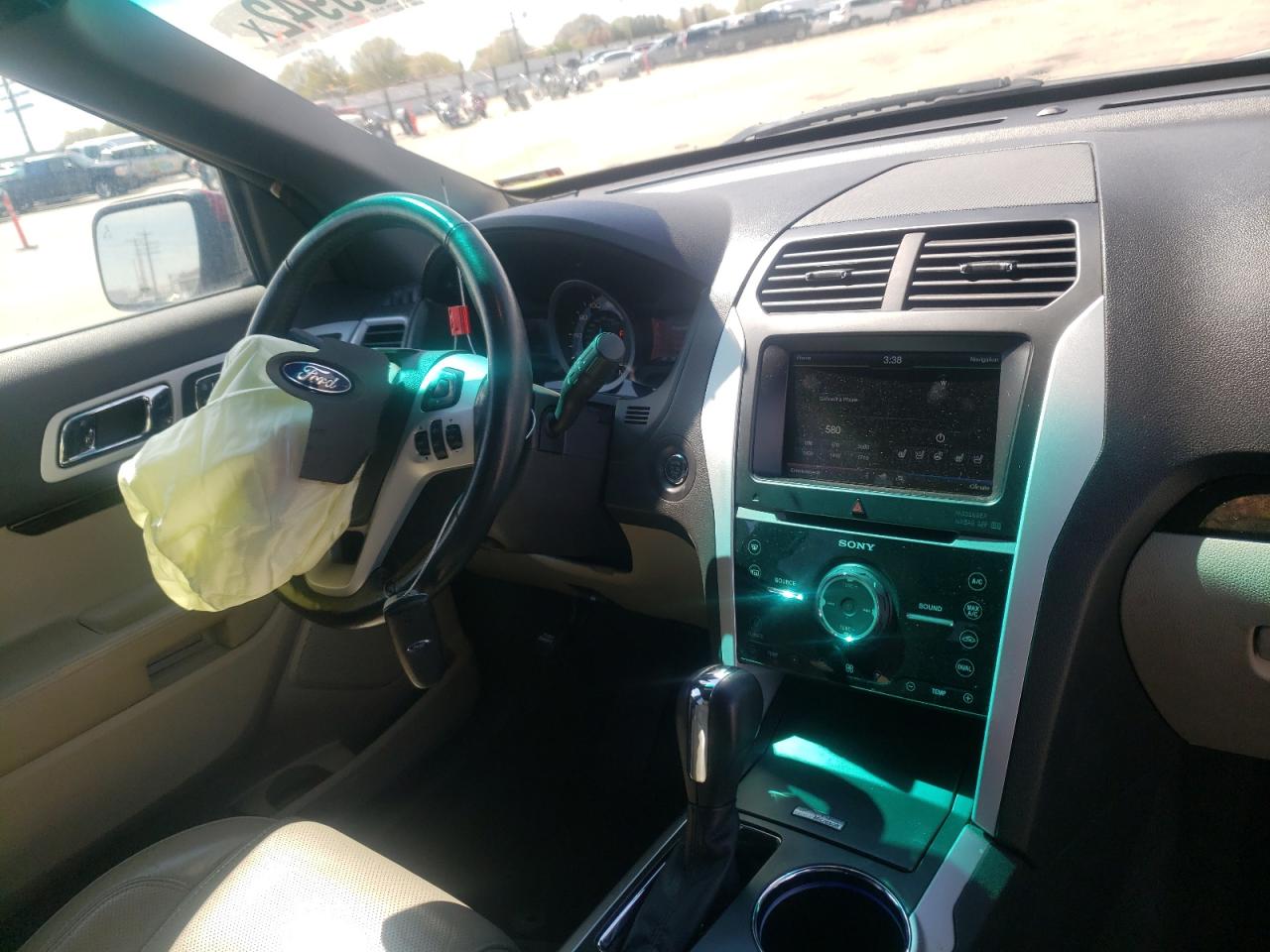 Photo 9 from auction – 2013 FORD EXPLORER L with VIN 1FM5K8F81DGB90153