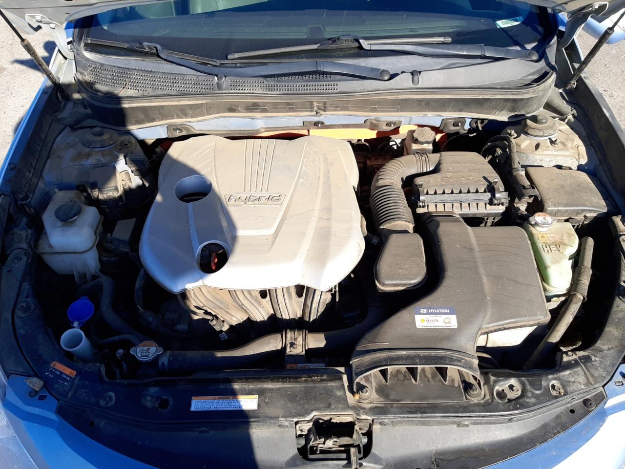 Photo 7 from auction – 2015 HYUNDAI SONATA HYB with VIN KMHEC4A44FA136782