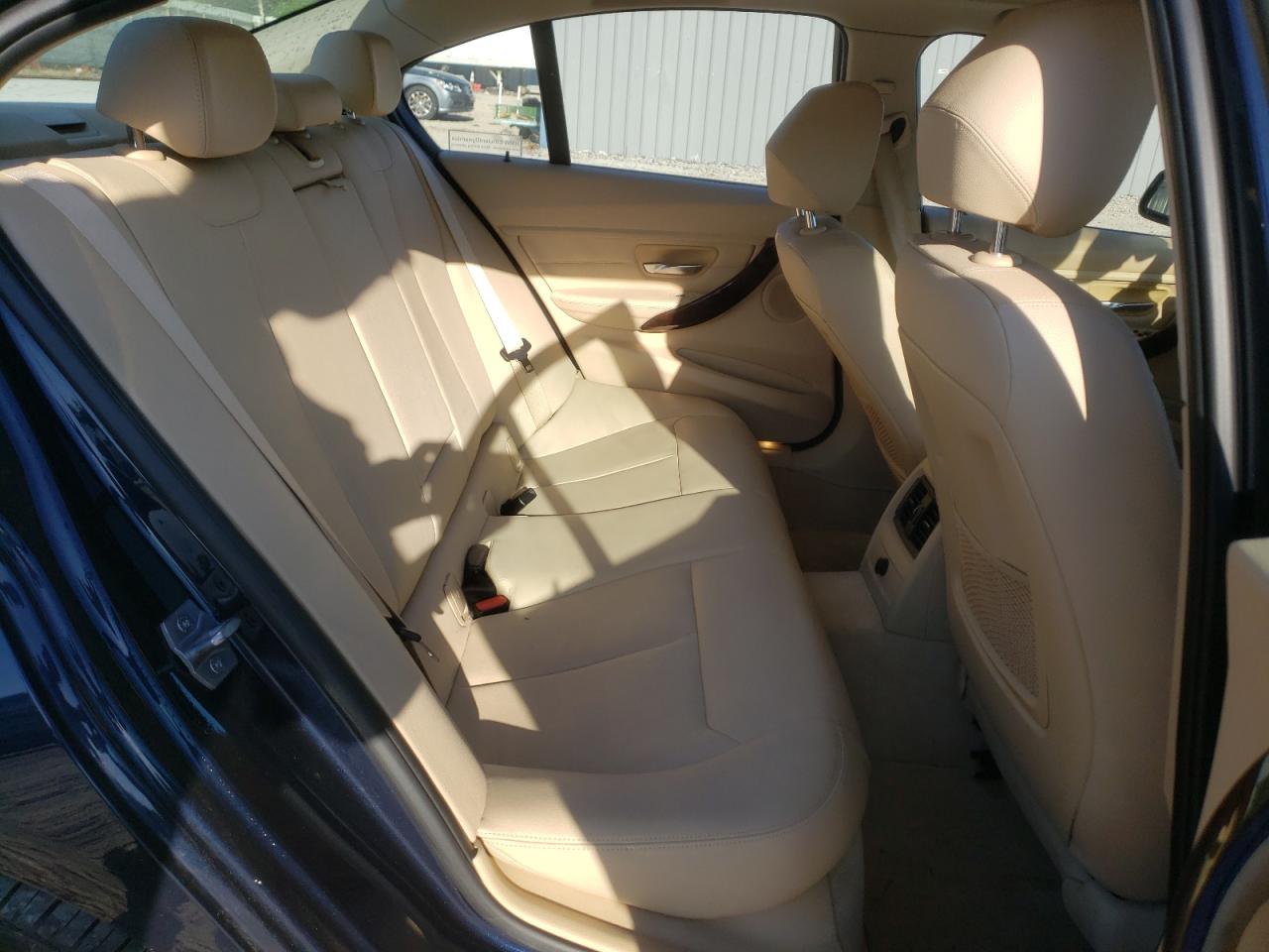 Photo 6 from auction – 2014 BMW 328 I with VIN WBA3A5G52ENP32291