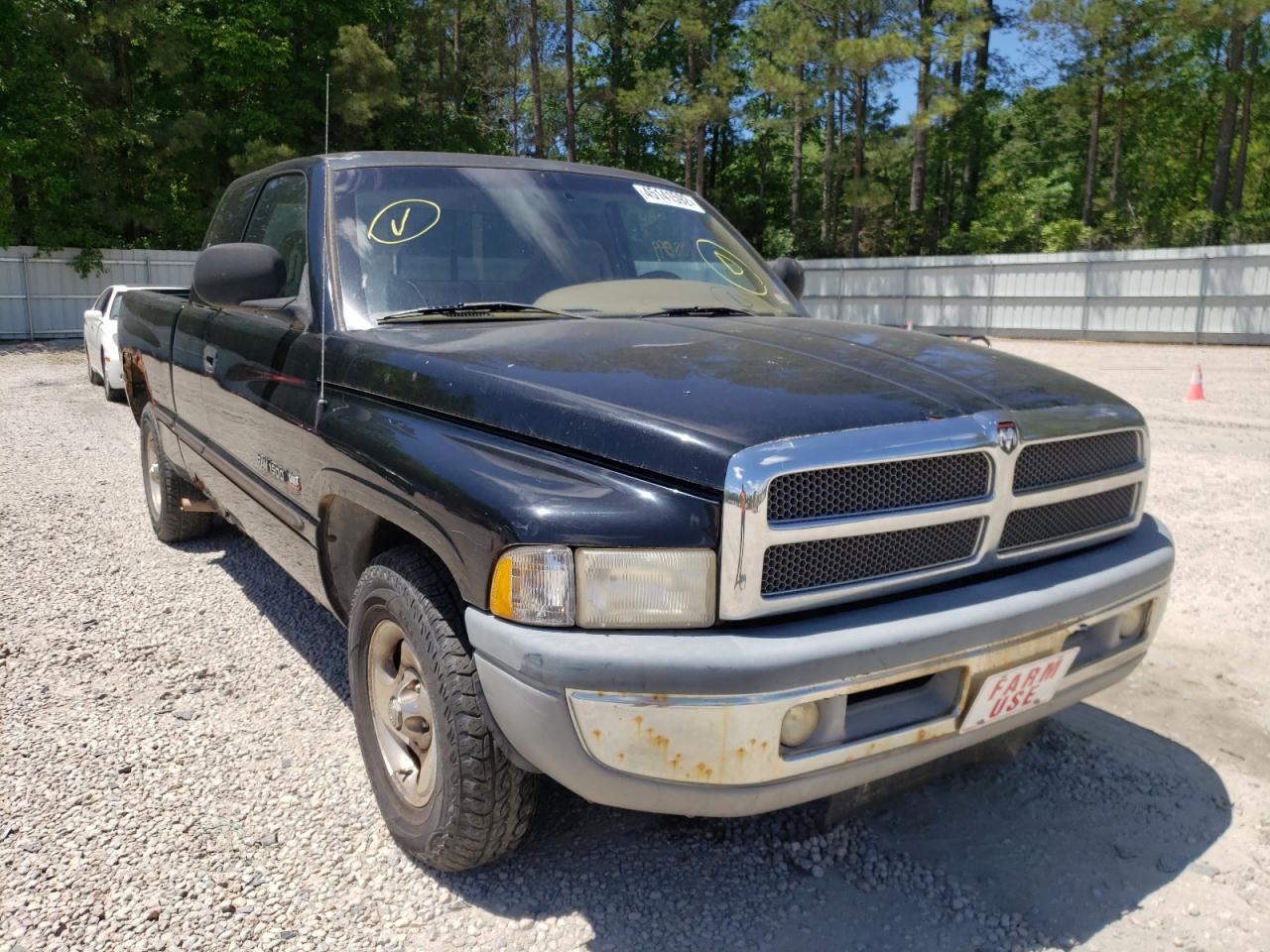 Photo 1 from auction – 1999 DODGE RAM 1500 with VIN 3B7HC12Y6XG158917