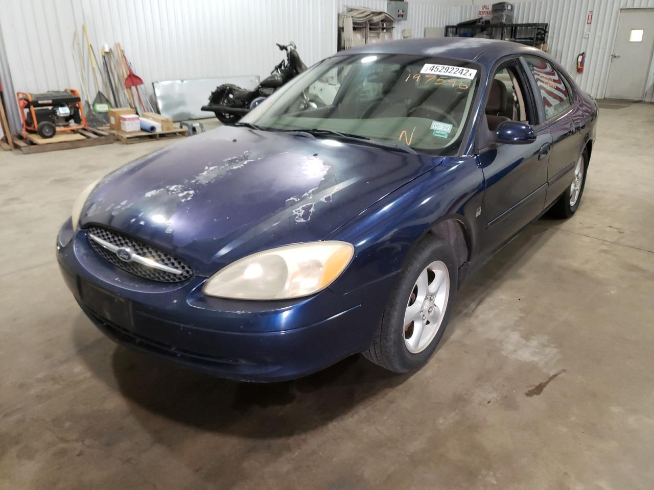 Photo 2 from auction – 2000 FORD TAURUS SES with VIN 1FAFP55S9YA197596