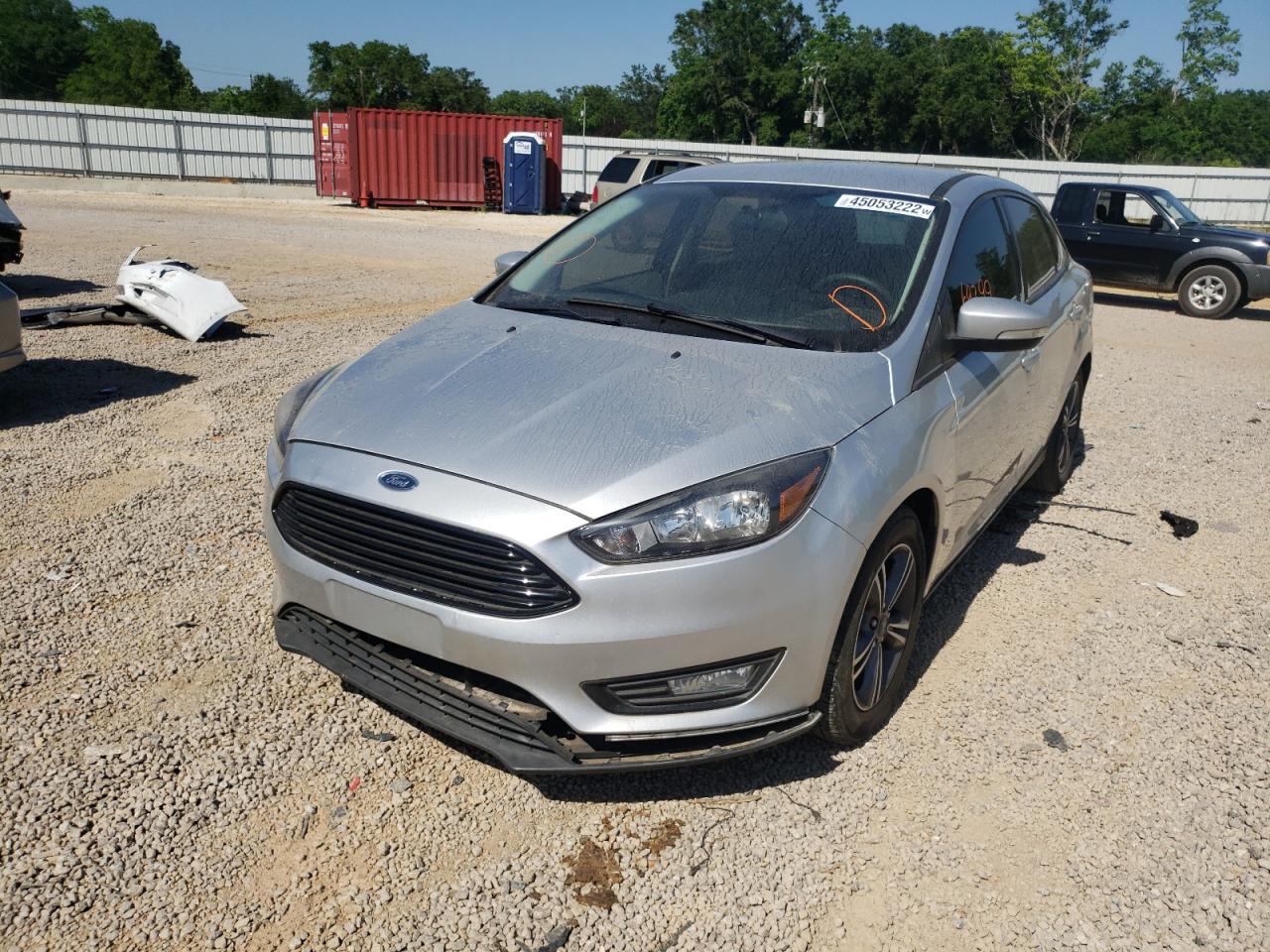 Photo 2 from auction – 2017 FORD FOCUS SE with VIN 1FADP3FE2HL317263