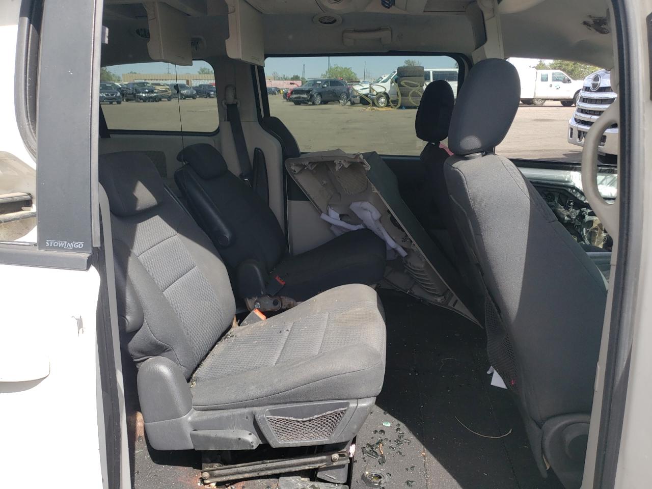 Photo 6 from auction – 2010 DODGE GRAND CARA with VIN 2D4RN5D16AR209813