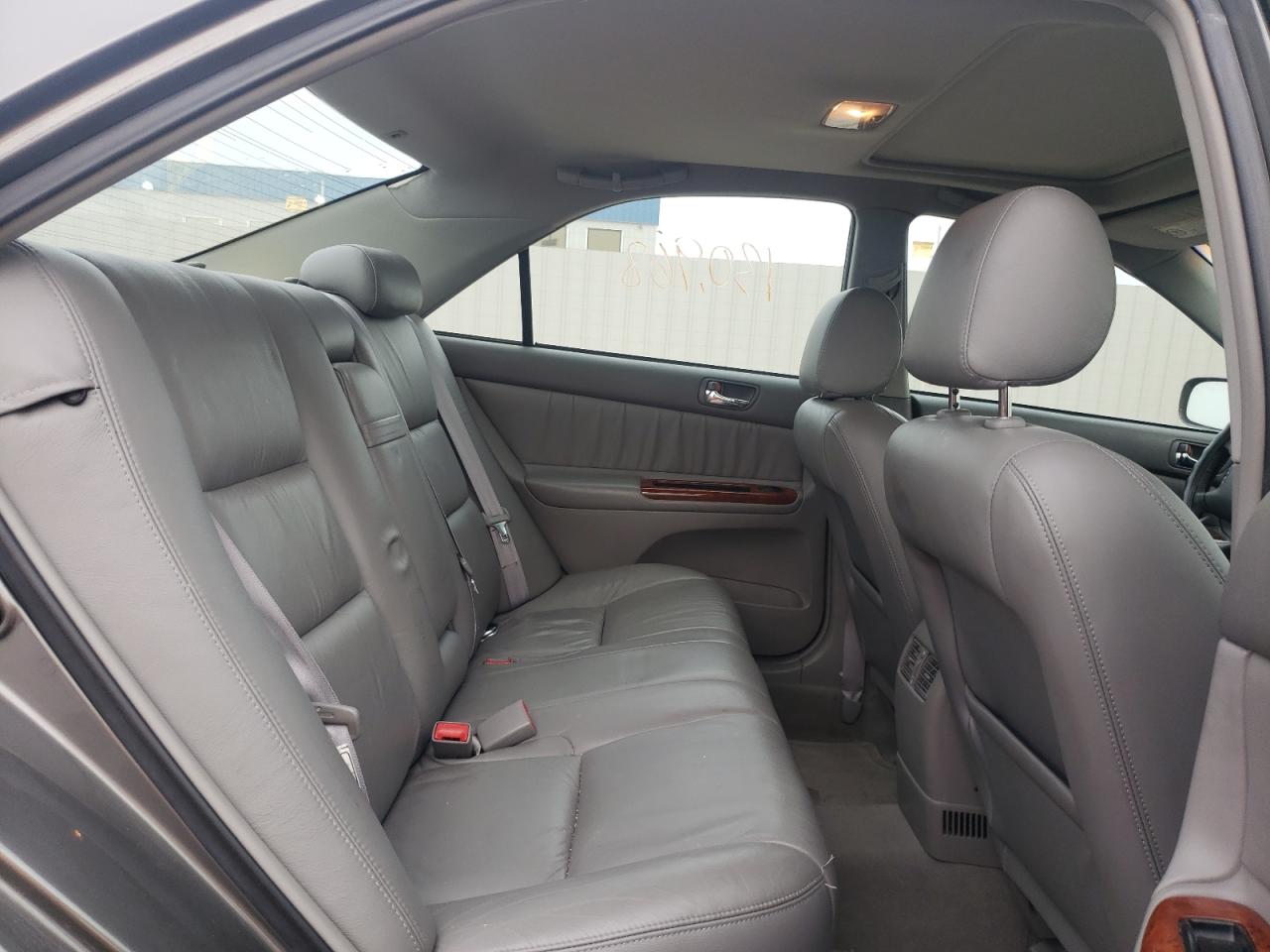 Photo 6 from auction – 2003 TOYOTA CAMRY LE with VIN 4T1BE32K83U707480