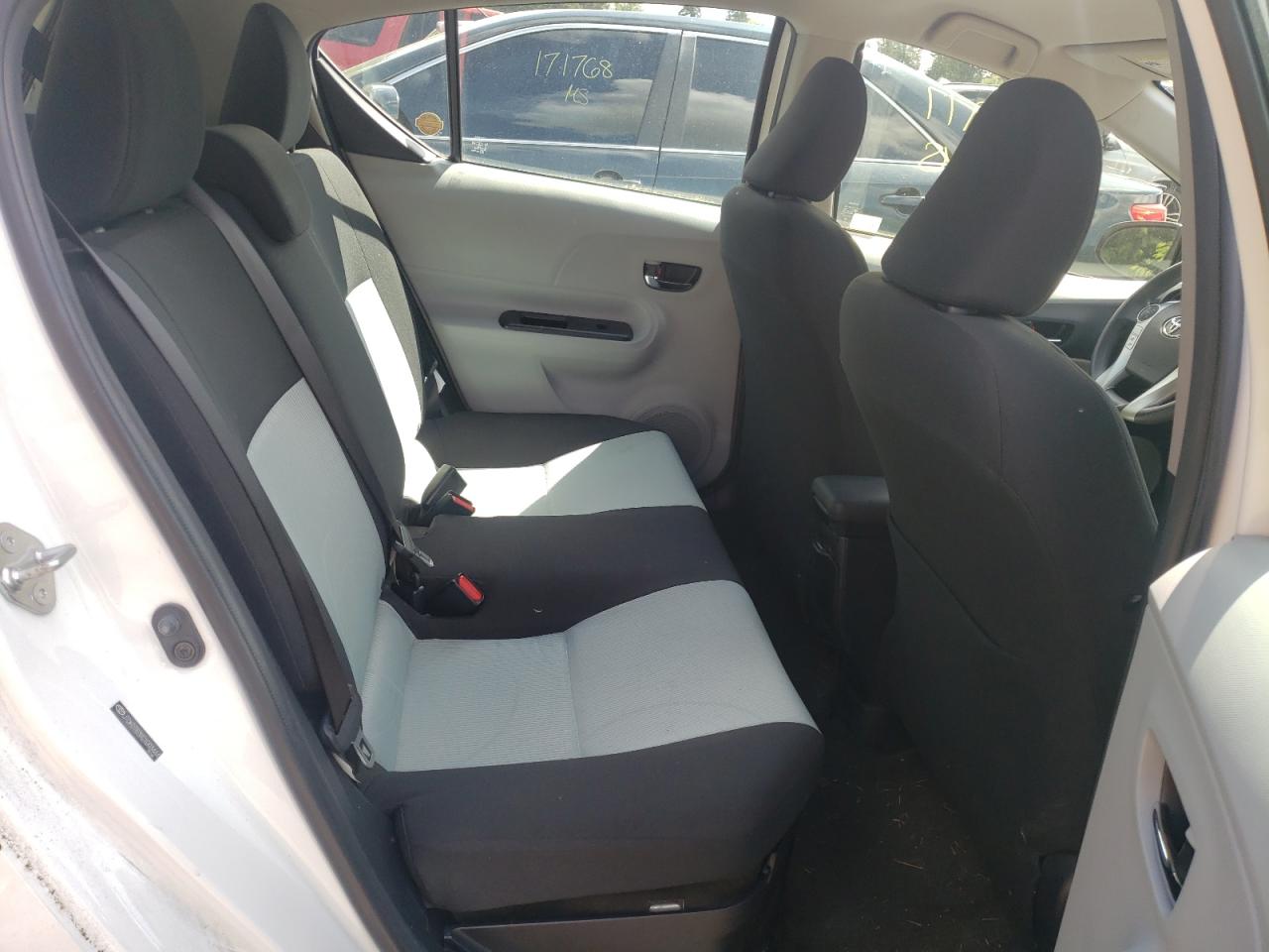 Photo 6 from auction – 2012 TOYOTA PRIUS C with VIN JTDKDTB3XC1003444