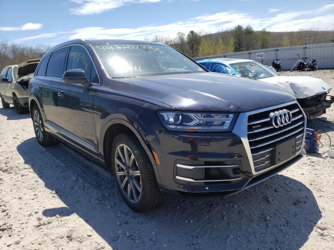 AUDI Q7 PREMIUM 2017 with VIN WA1LAAF76HD002287 - Photo from auction