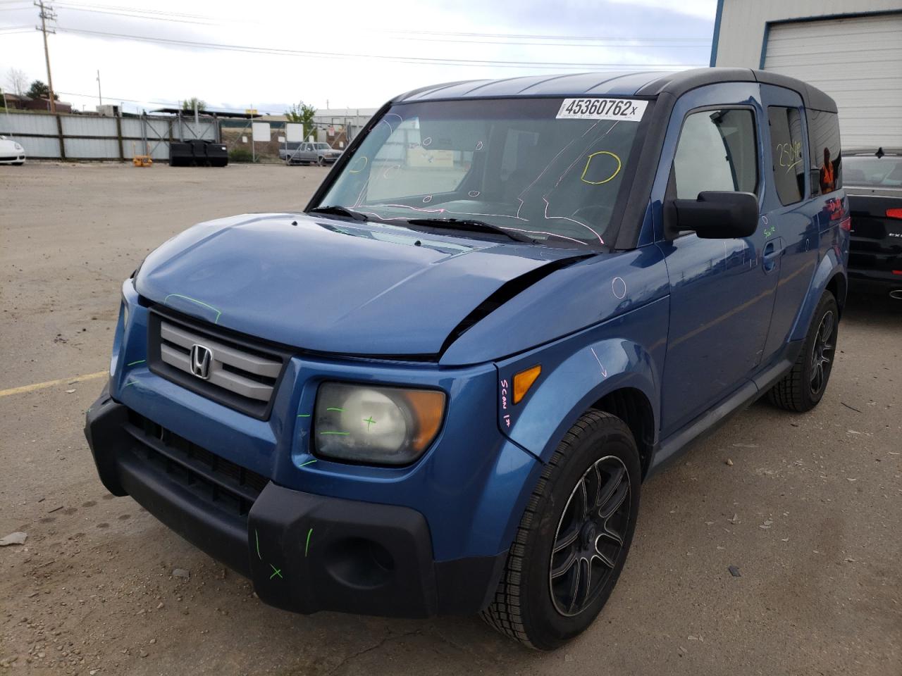 Photo 2 from auction – 2007 HONDA ELEMENT EX with VIN 5J6YH28747L002913