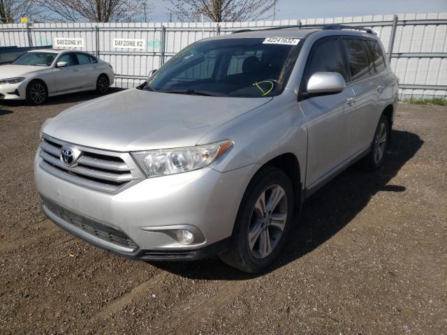 Photo 2 from auction – 2013 TOYOTA HIGHLANDER with VIN 5TDBK3EH0DS208014