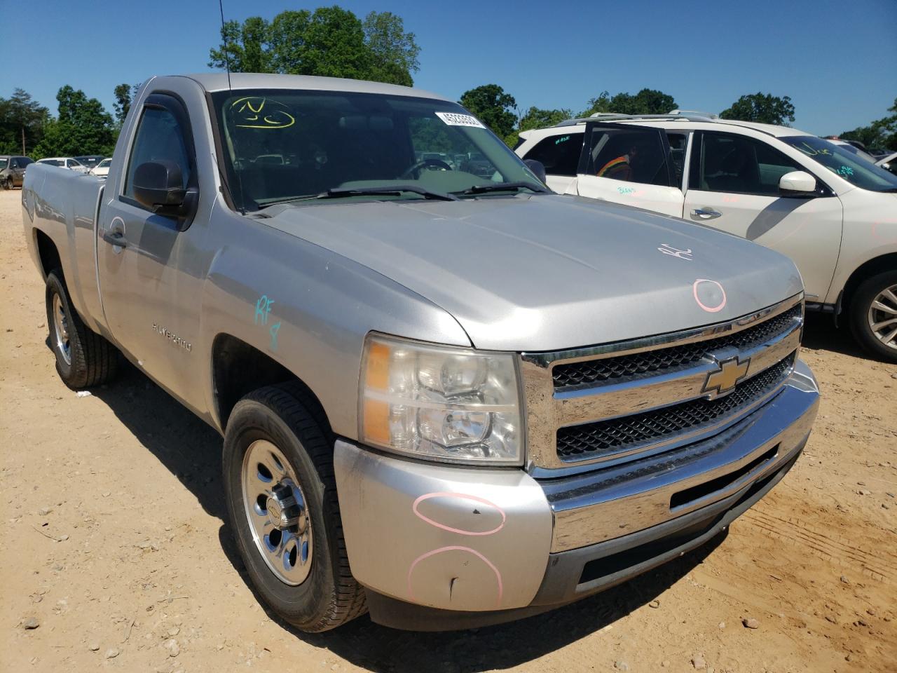 CHEVROLET SILVERADO 2010 with VIN 1GCPCPEX2AZ256416 - Photo from auction
