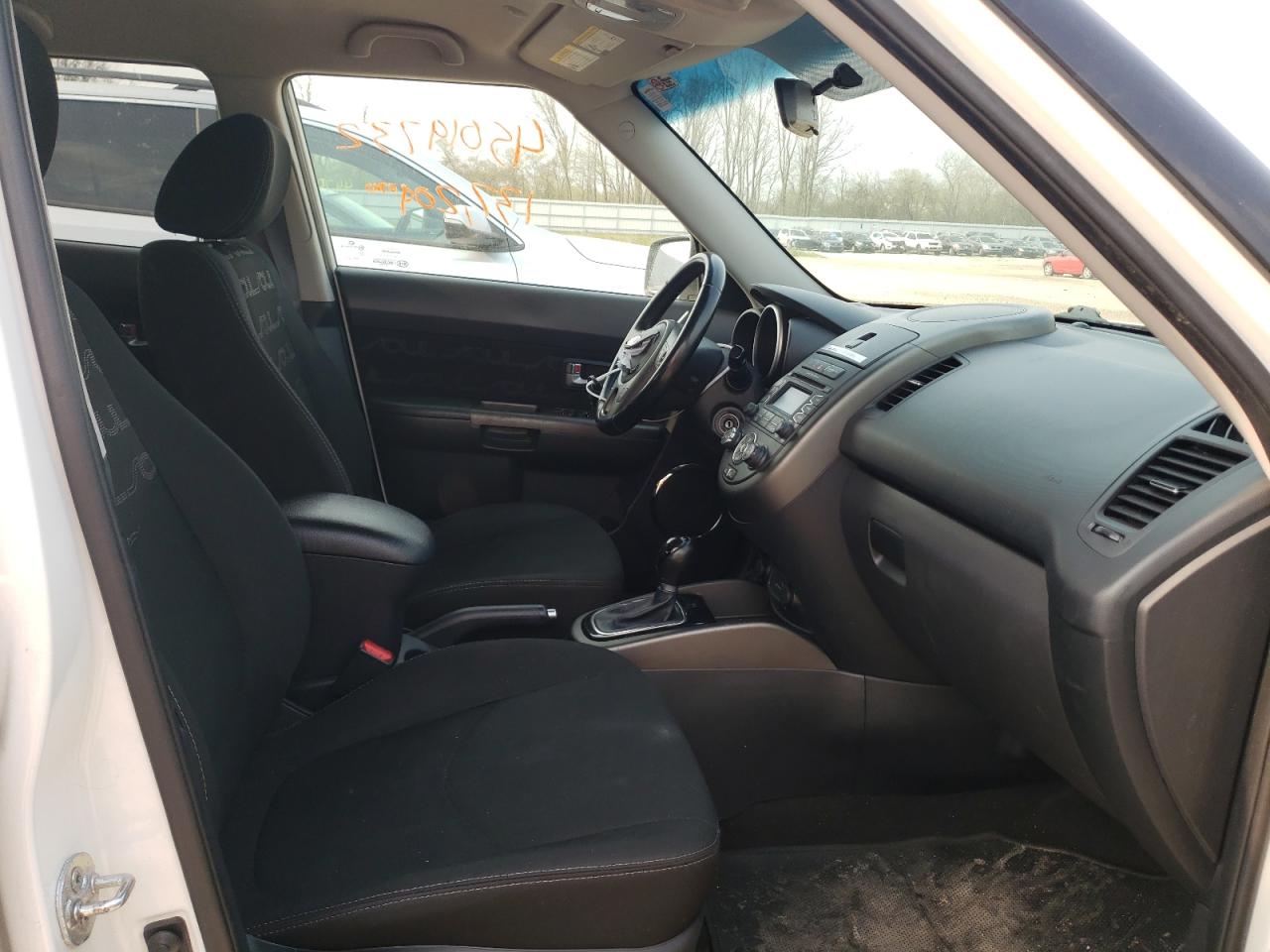 Photo 5 from auction – 2013 KIA SOUL with VIN KNDJT2A68D7766467