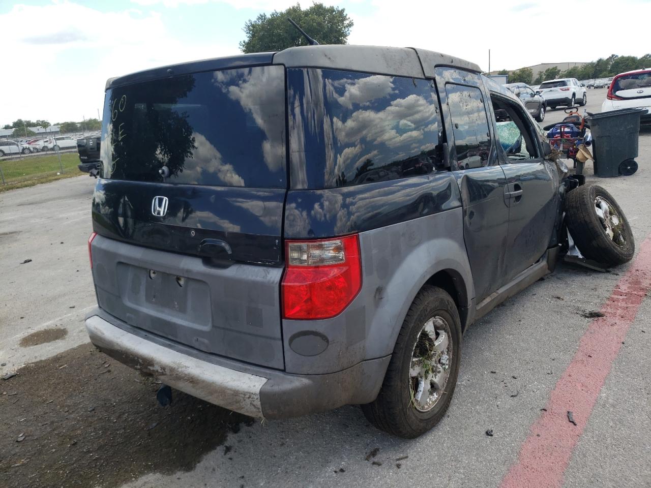 Photo 4 from auction – 2003 HONDA ELEMENT EX with VIN 5J6YH28583L002146