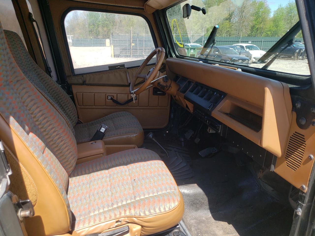 Photo 5 from auction – 1995 JEEP WRANGLER / with VIN 1J4FY19P2SP296894