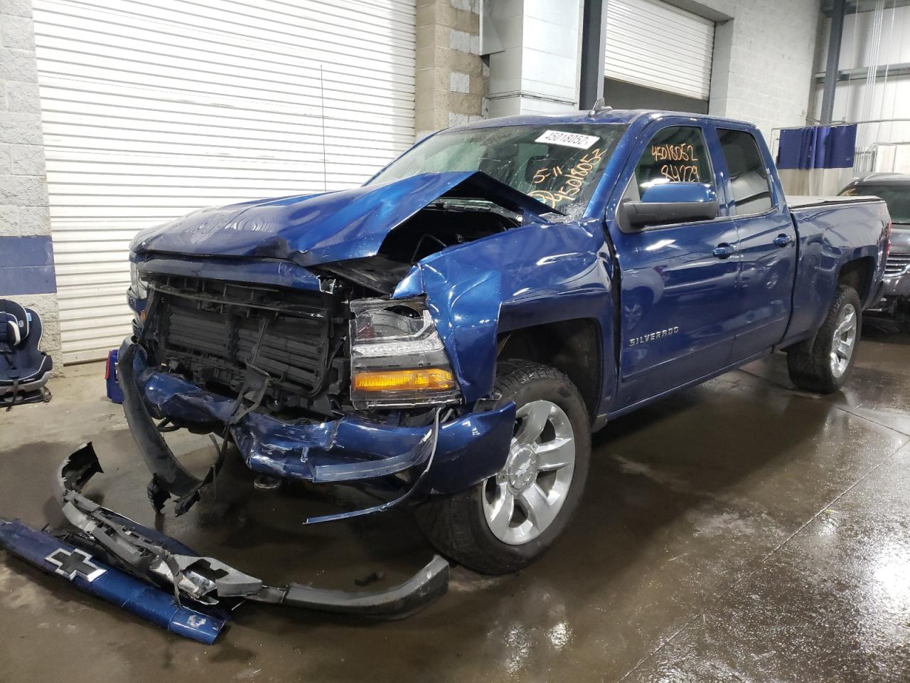 Photo 2 from auction – 2018 CHEVROLET SILVERADO with VIN 1GCVKREC4JZ202392