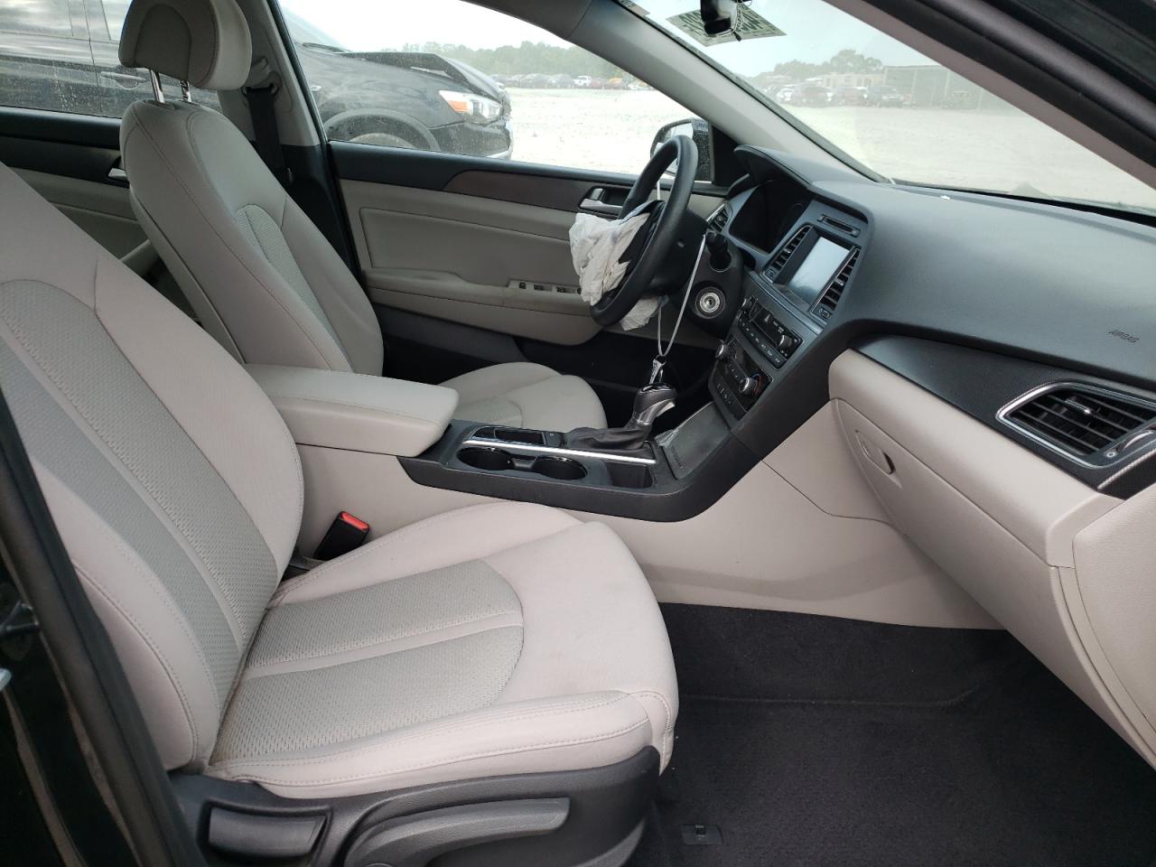 Photo 5 from auction – 2016 HYUNDAI SONATA SPO with VIN 5NPE34AF5GH316613