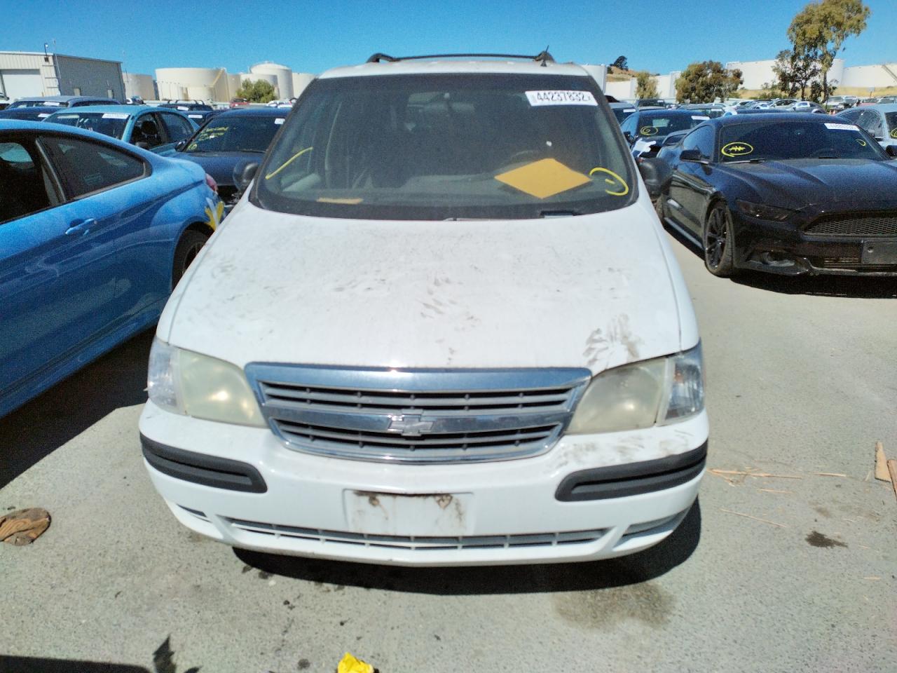 Photo 9 from auction – 2001 CHEVROLET VENTURE with VIN 1GNDX03E71D175299