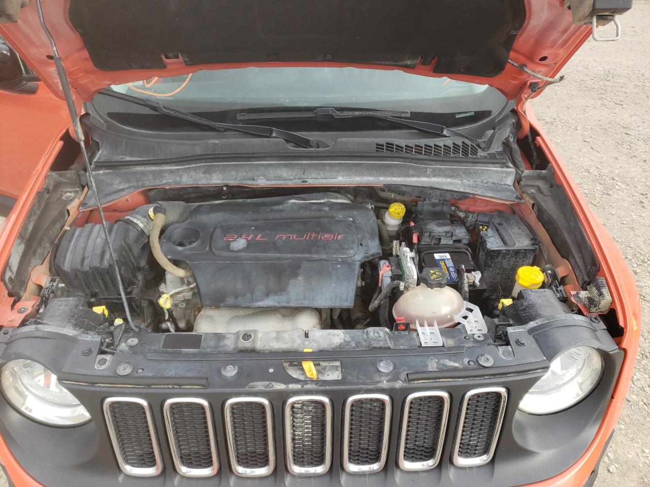 Photo 7 from auction – 2016 JEEP RENEGADE L with VIN ZACCJBBT2GPC55525