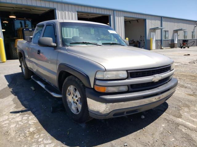 CHEVROLET SILVERADO 2000 with VIN 1GCEC19W0YZ310540 - Photo from auction