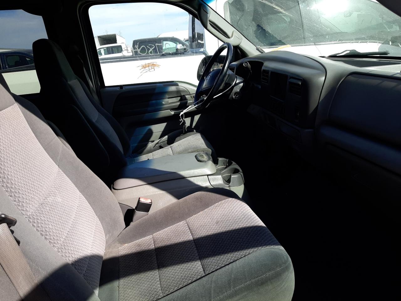 Photo 5 from auction – 2003 FORD F250 SUPER with VIN 1FTNW20FX3EB22019