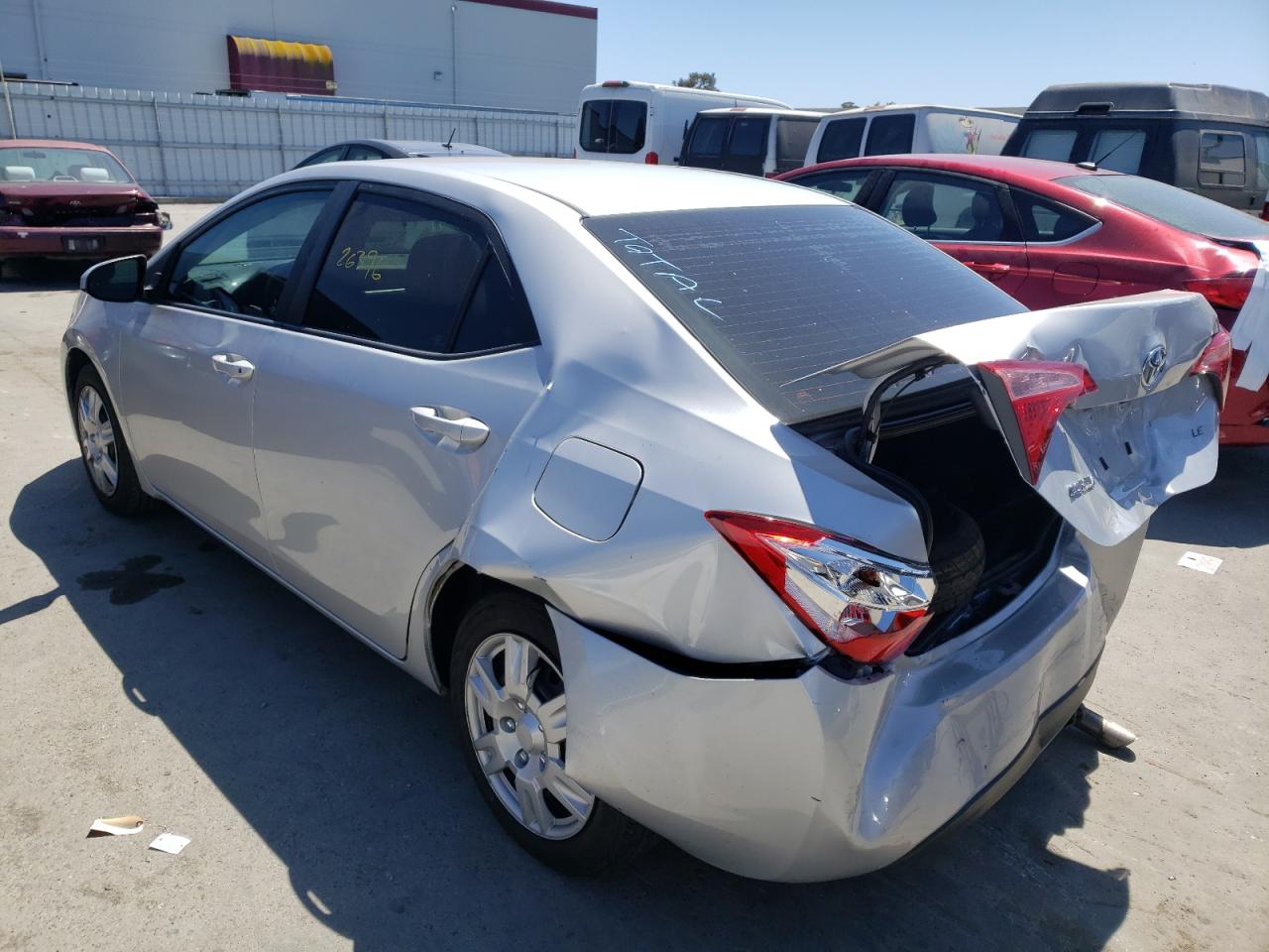 Фото 3 с аукциона – 2017 TOYOTA COROLLA L с VIN 5YFBURHEXHP699740