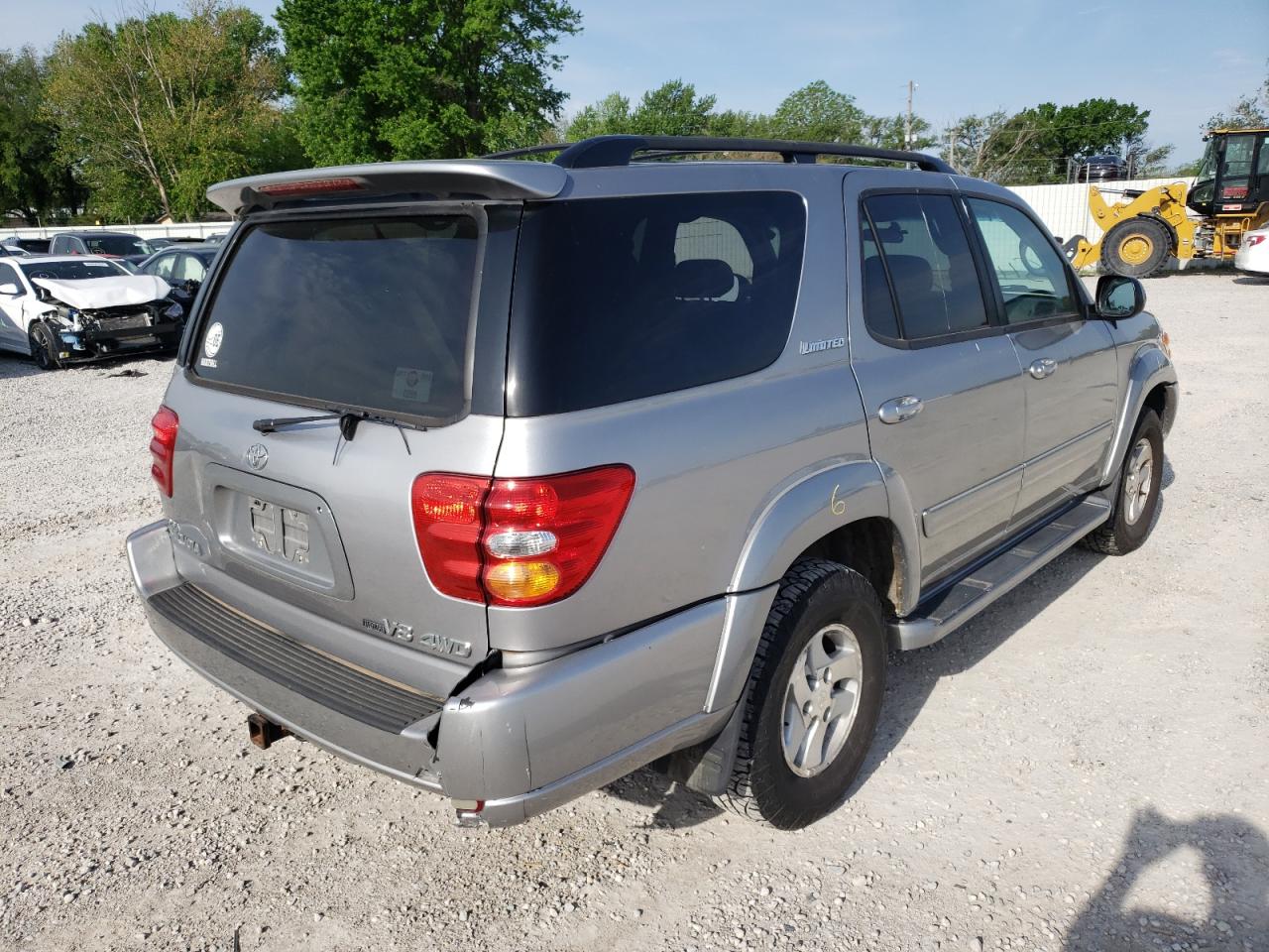 Photo 4 from auction – 2001 TOYOTA SEQUOIA LI with VIN 5TDBT48A81S042029