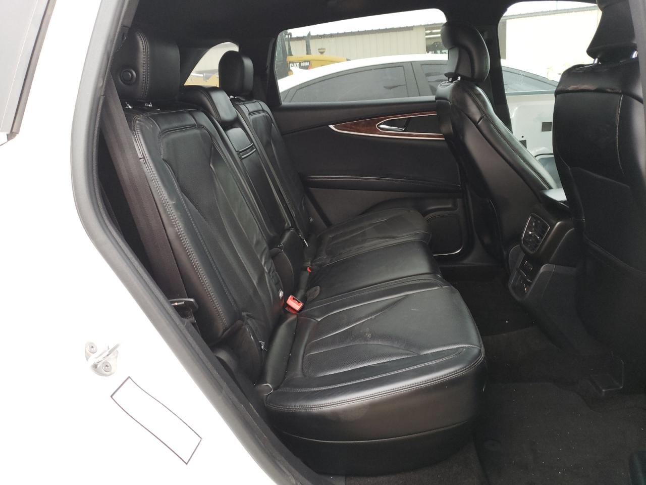 Photo 6 from auction – 2016 LINCOLN MKX RESERV with VIN 2LMTJ6LR8GBL66515