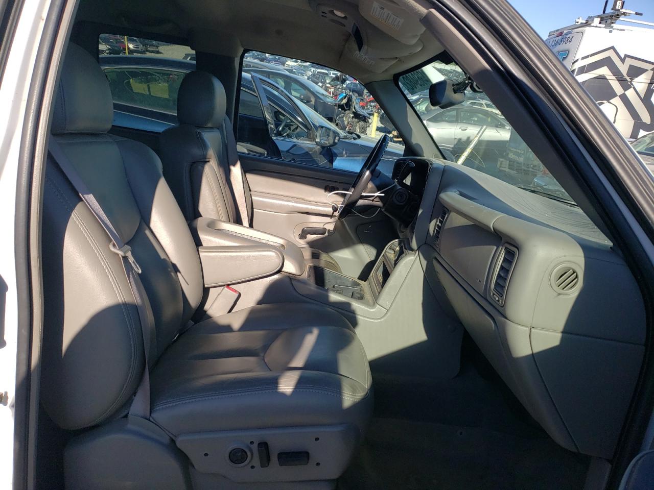 Photo 5 from auction – 2004 GMC NEW SIERRA with VIN 1GTEK19T94E310952