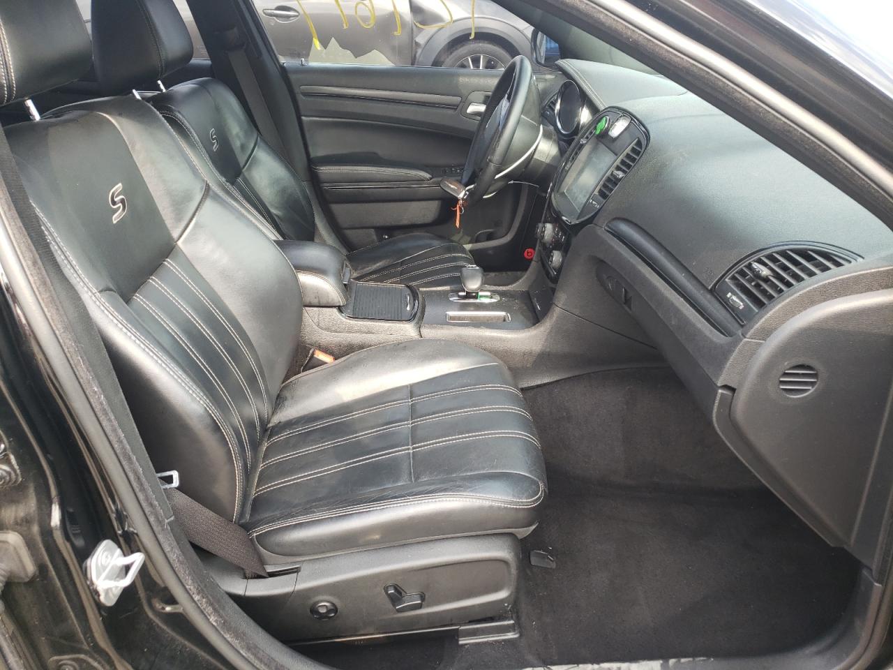 Photo 5 from auction – 2014 CHRYSLER 300 S with VIN 2C3CCABG2EH340603