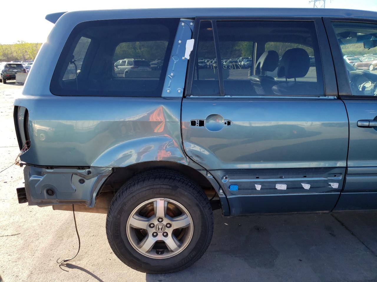 Photo 9 from auction – 2006 HONDA PILOT EX with VIN 5FNYF18556B030399