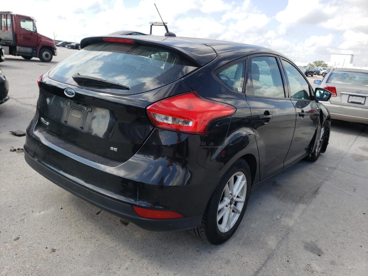 Photo 4 from auction – 2015 FORD FOCUS SE with VIN 1FADP3K25FL282145