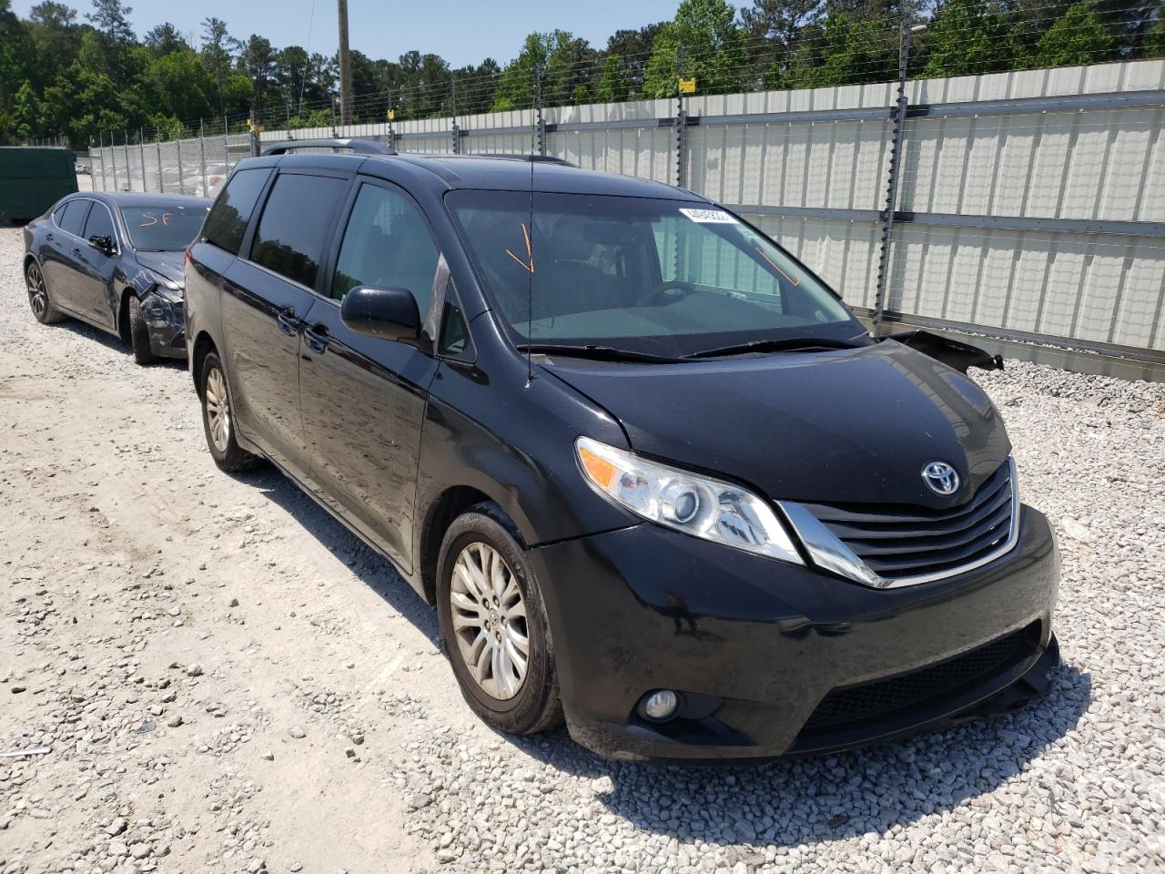 TOYOTA SIENNA 2013 with VIN 5TDYK3DC5DS391961 - Photo from auction